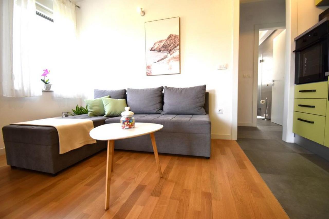Apartment Johnny With Private Parking Ζαντάρ Εξωτερικό φωτογραφία
