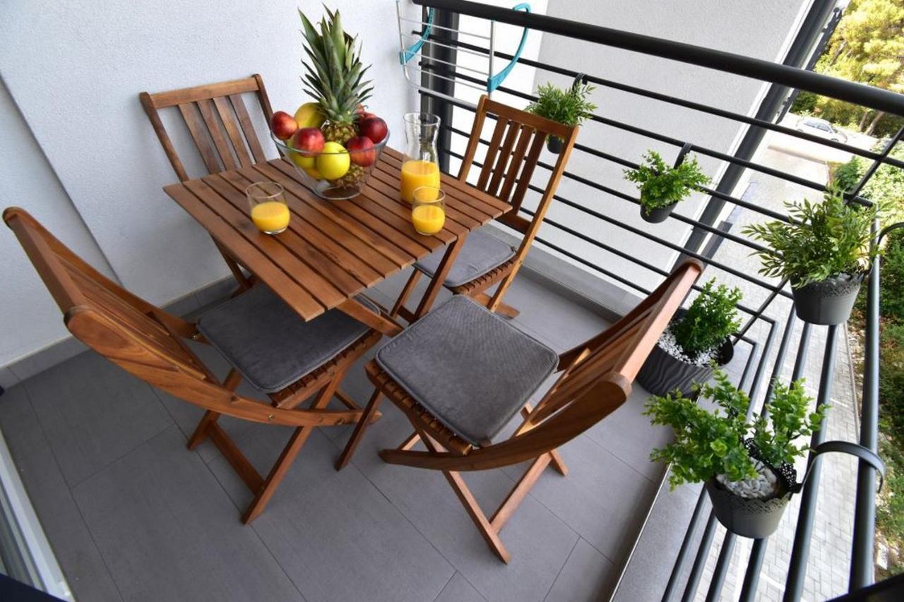 Apartment Johnny With Private Parking Ζαντάρ Εξωτερικό φωτογραφία